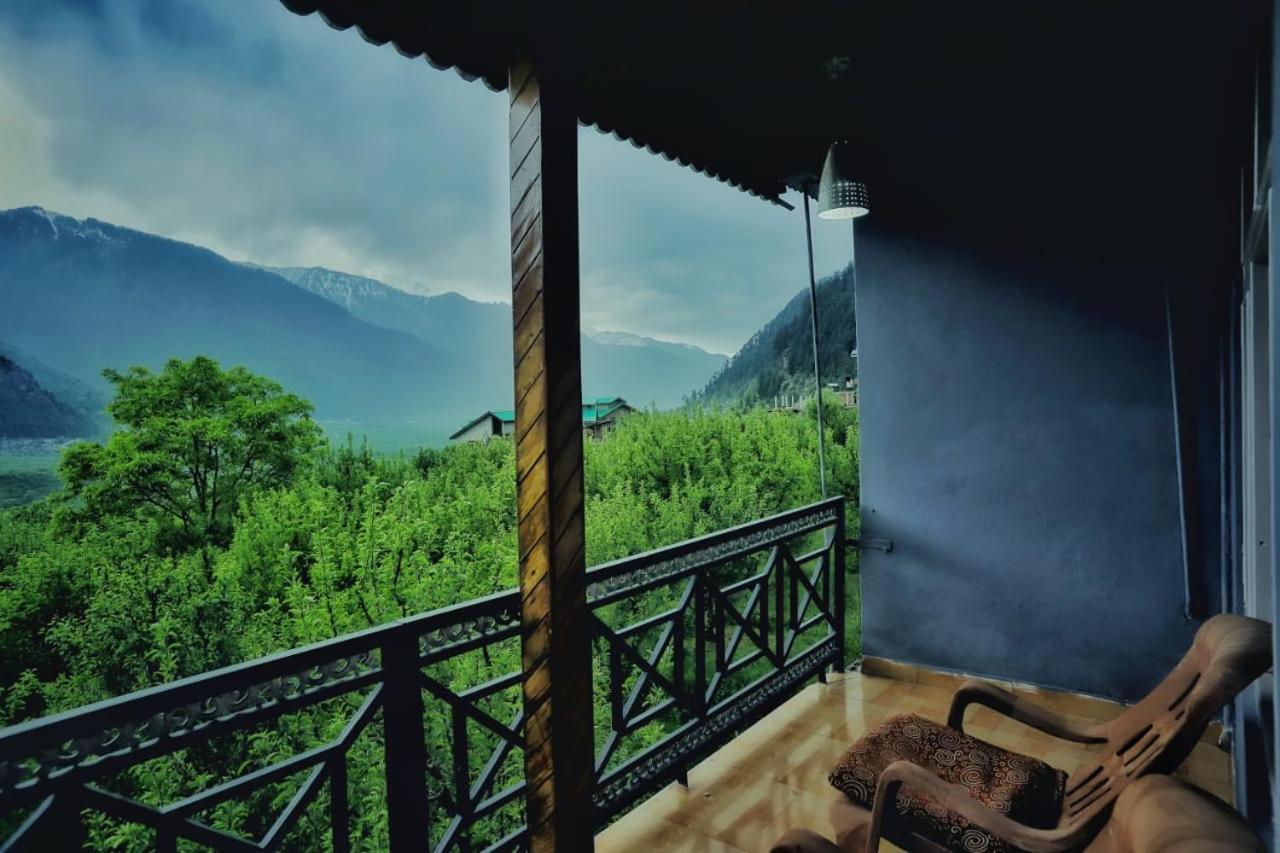 Grey Moustache 4Bhk Villa Manāli Exterior foto